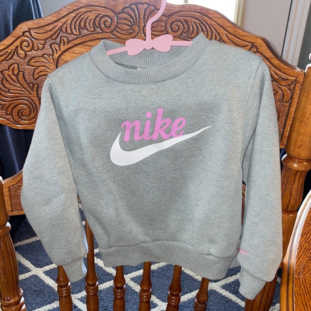 2T Nike sweatshirt, grey